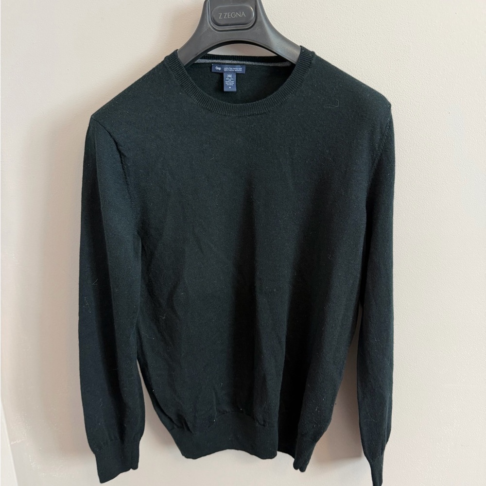 Black Gap Men's 100% Extra Fine Merino Wool Crewneck Sweater Size M